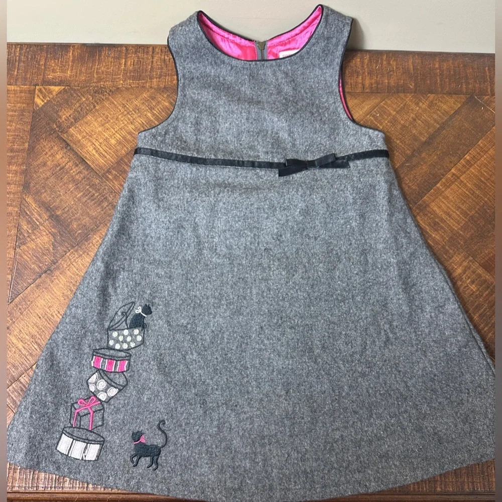 Gymboree city sidewalk